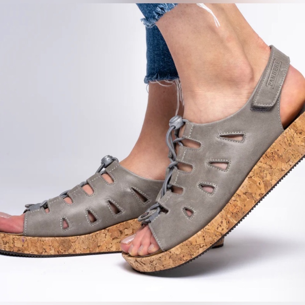 PANDERE , The Traveler Sandal , pearl color,Sz9